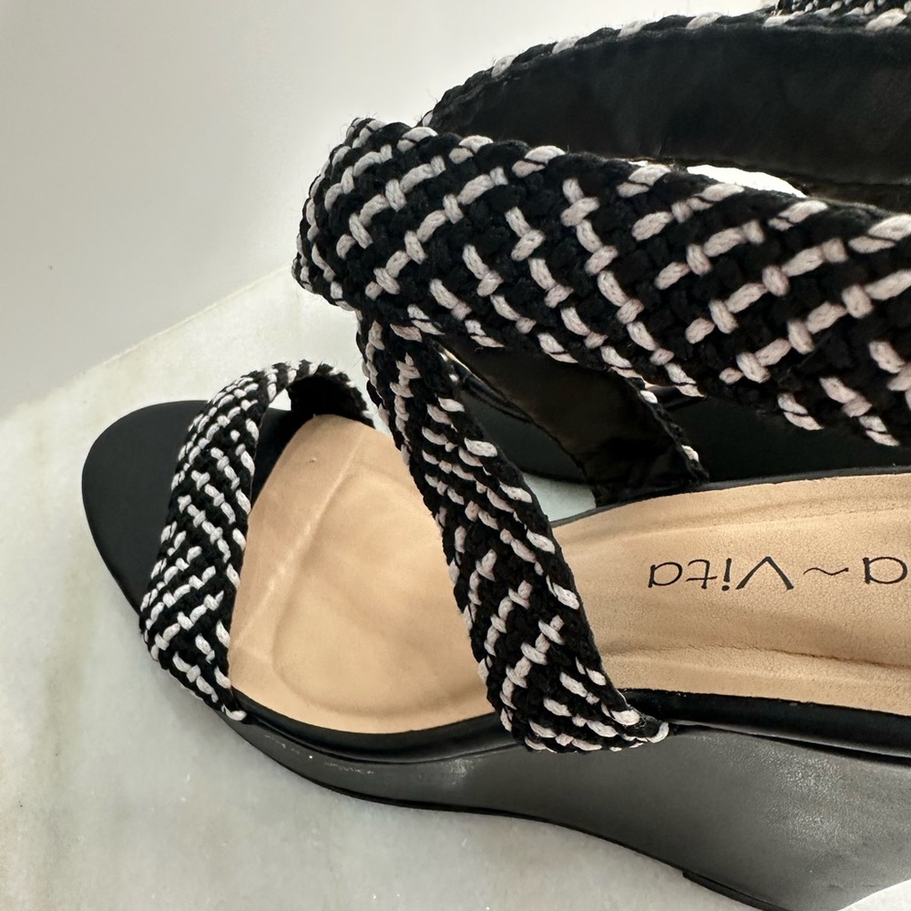Black and white wedges size 9